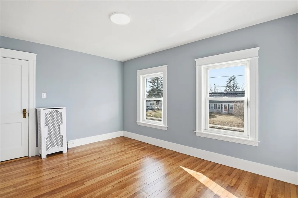 Photo of 323 Burncoat Street