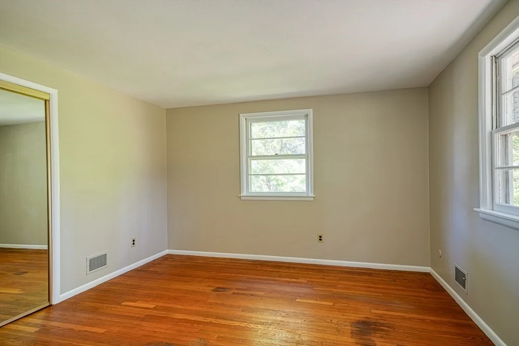 Photo of 49 Lanewood Ave