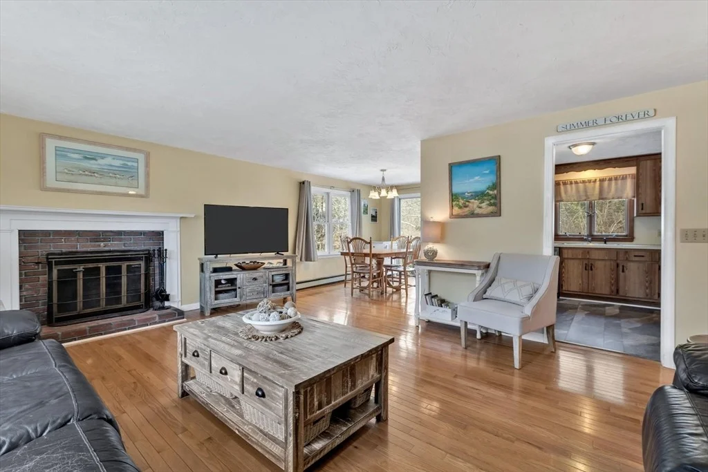 Photo of 5 Maple Ln