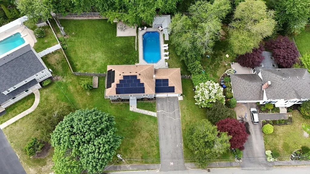 Photo of 24 Lantern Ln