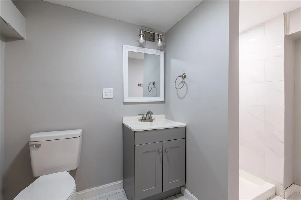 Photo of 13 Curley Dr