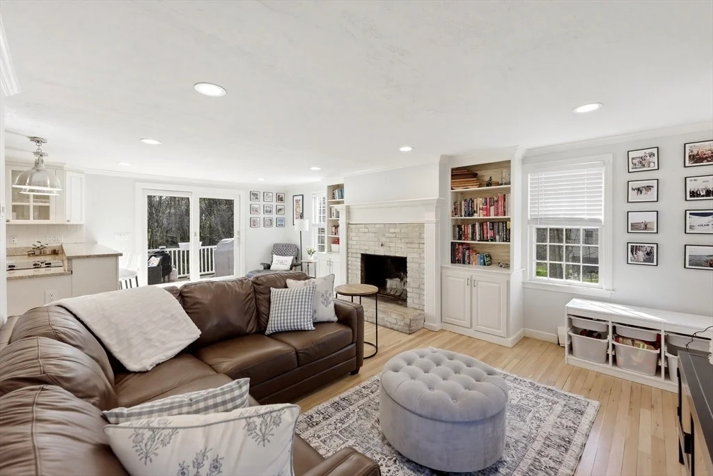 Photo of 14 Minuteman Road