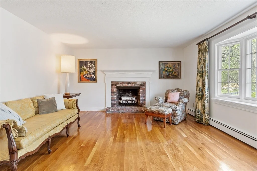 Photo of 14 Minot Avenue