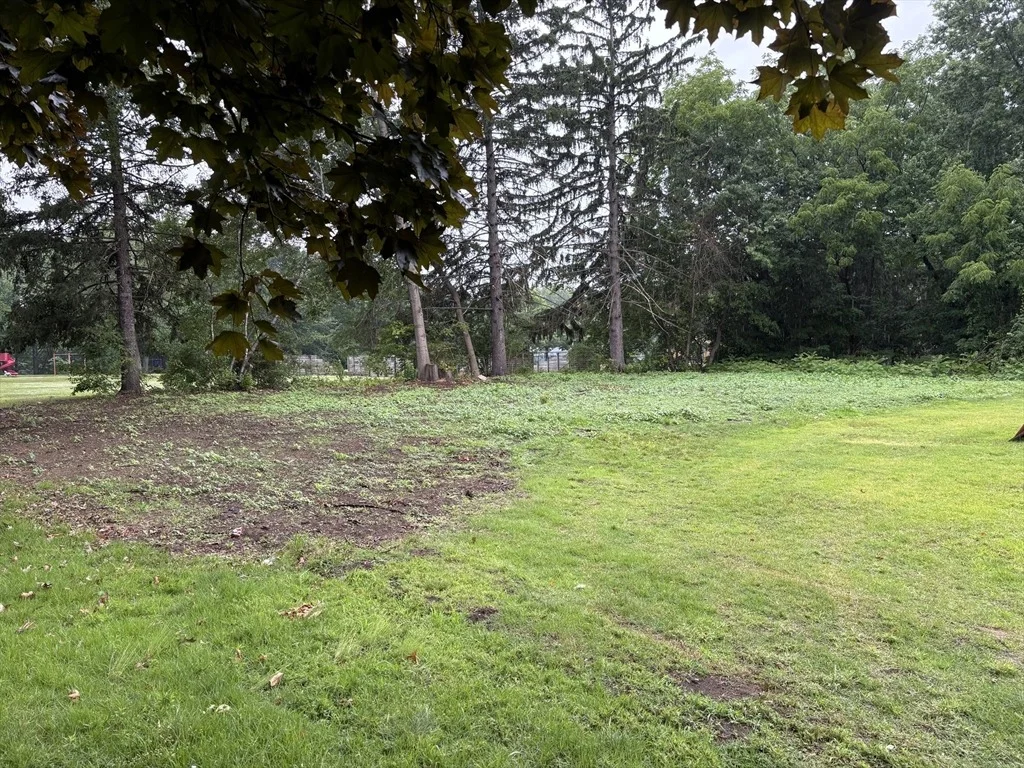 Photo of 0 Mead Ave