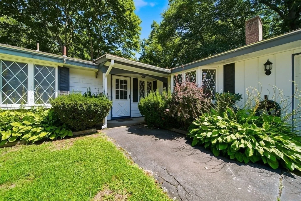 Photo of 34 Cornell Rd