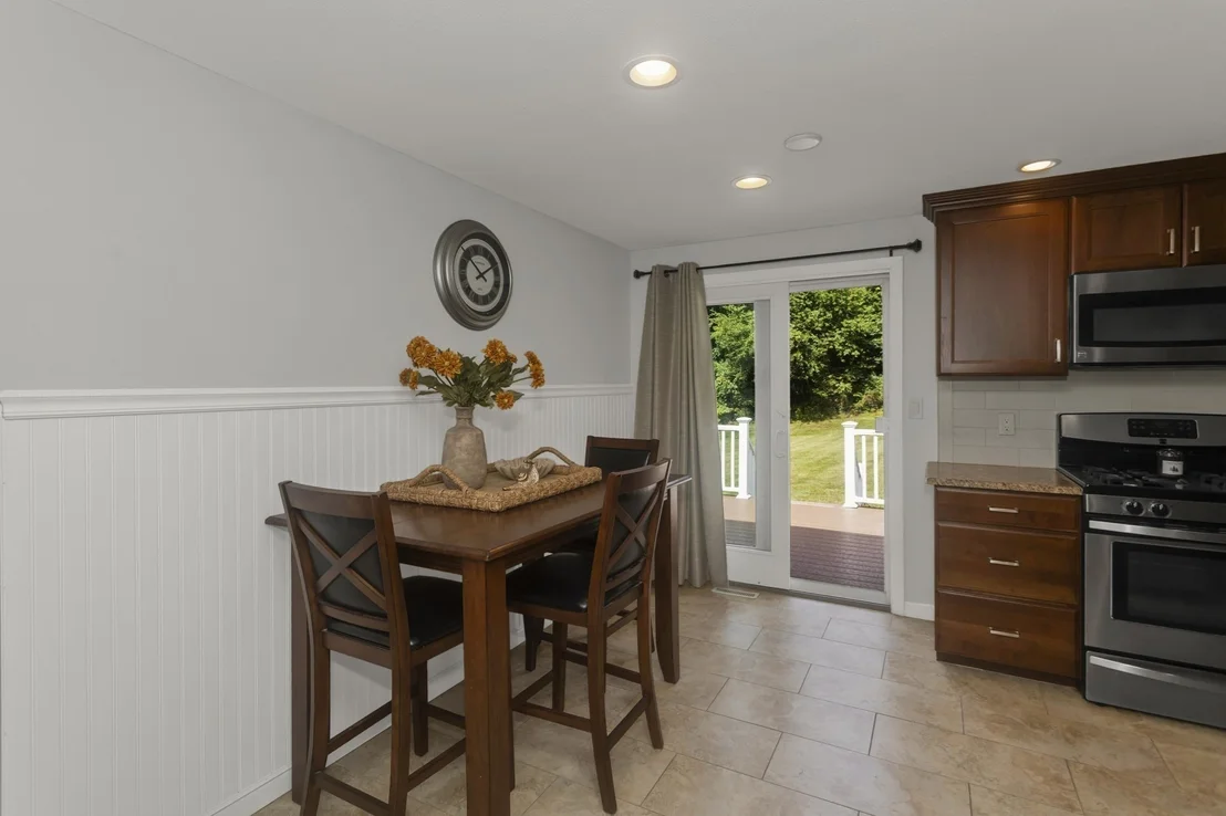 Photo of 14 Echo Valley Dr
