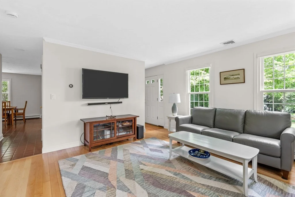 Photo of 52 Highland Crossing Rd
