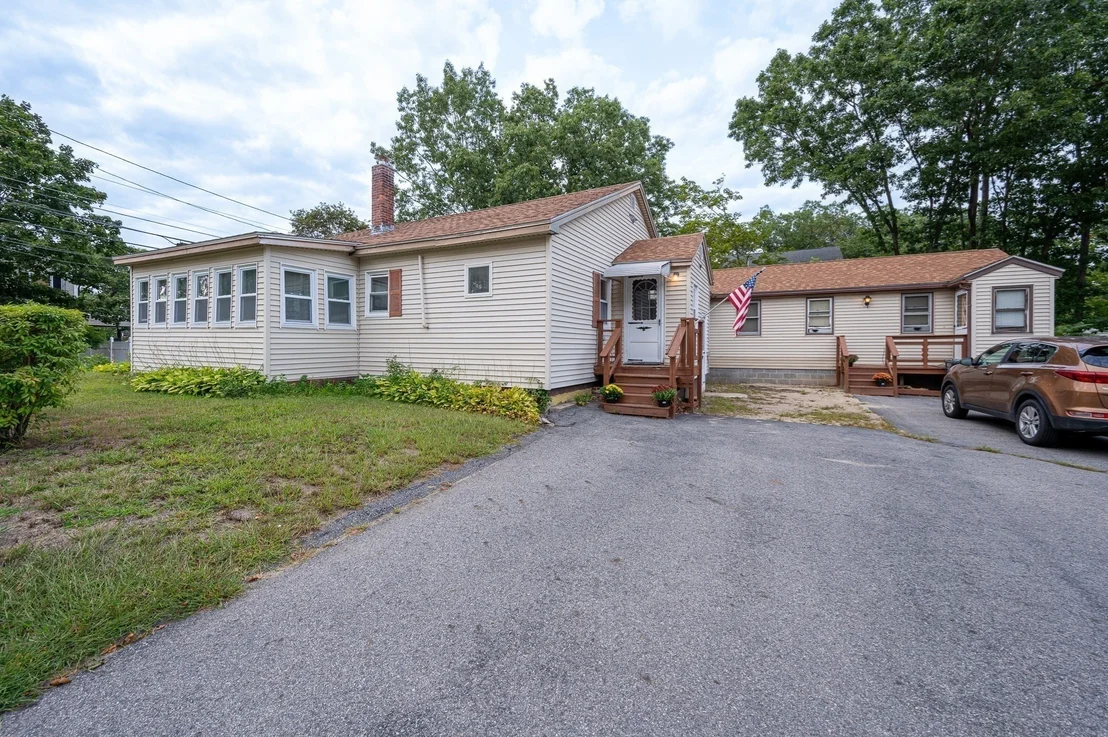 Photo of 114 Old Meadow Rd