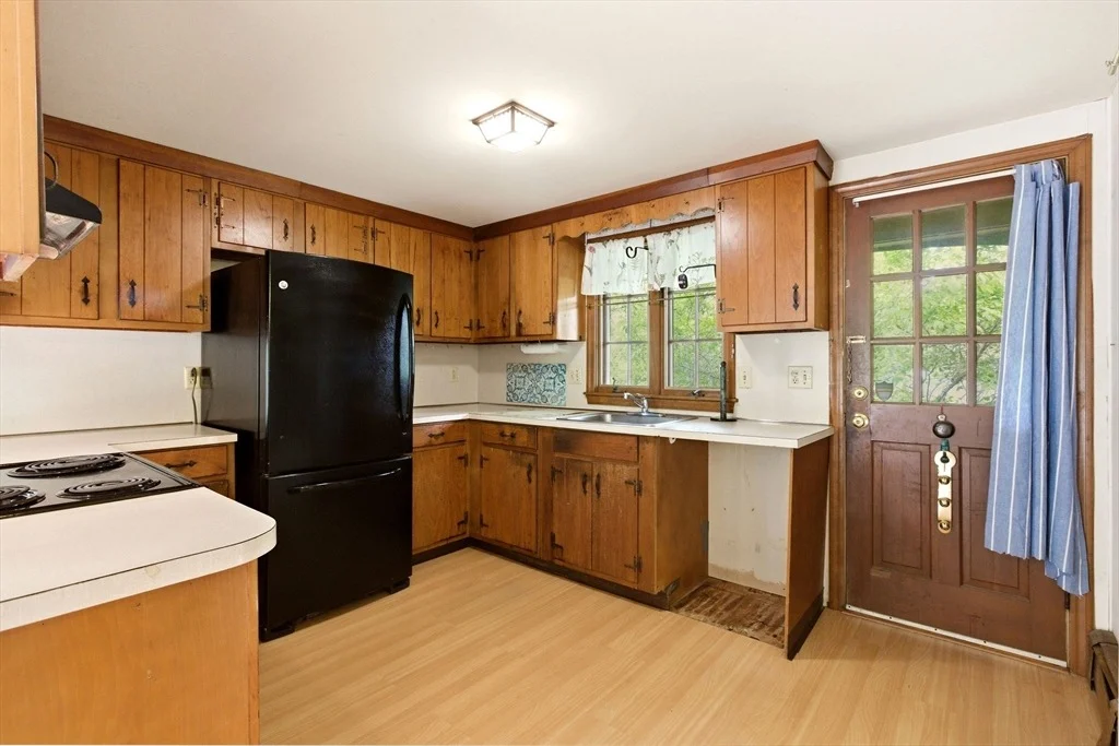 Photo of 93 Robbins Circle
