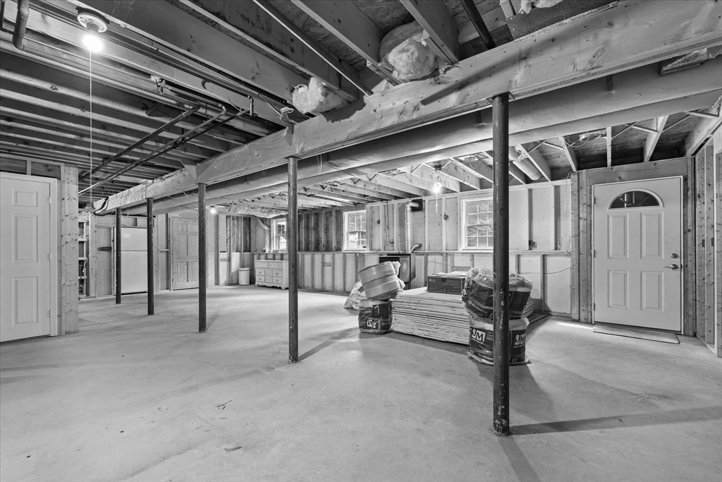 Photo of 8 Cardinal Cir