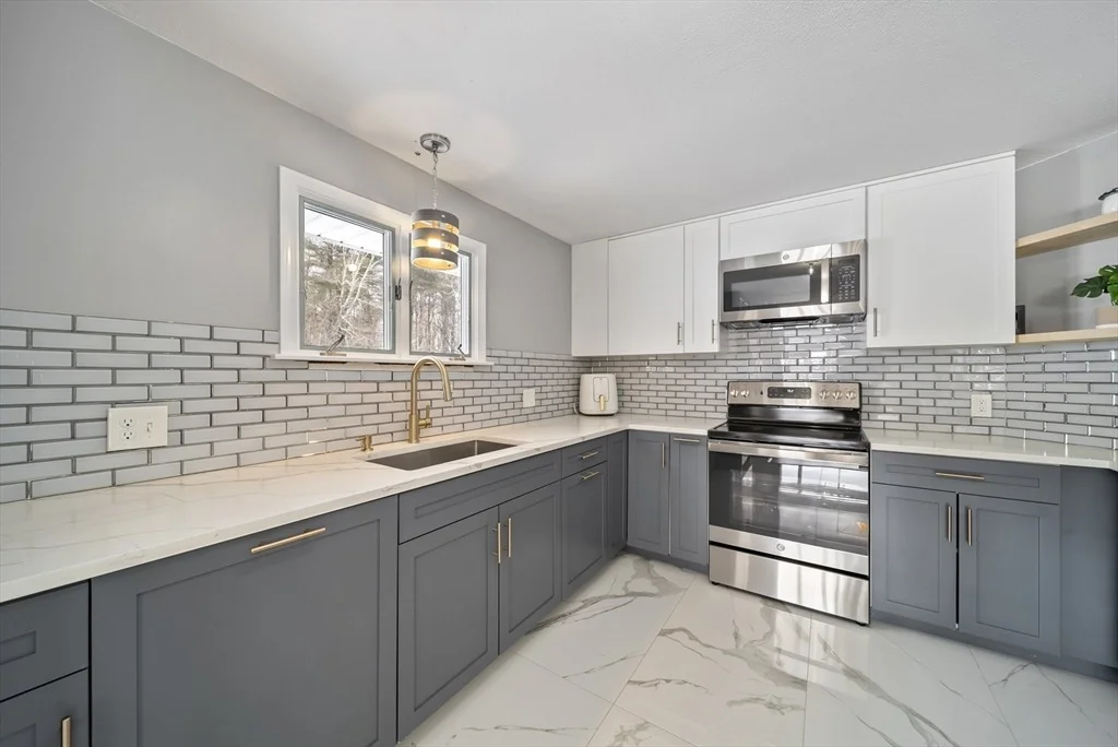 Photo of 128 Boardman St
