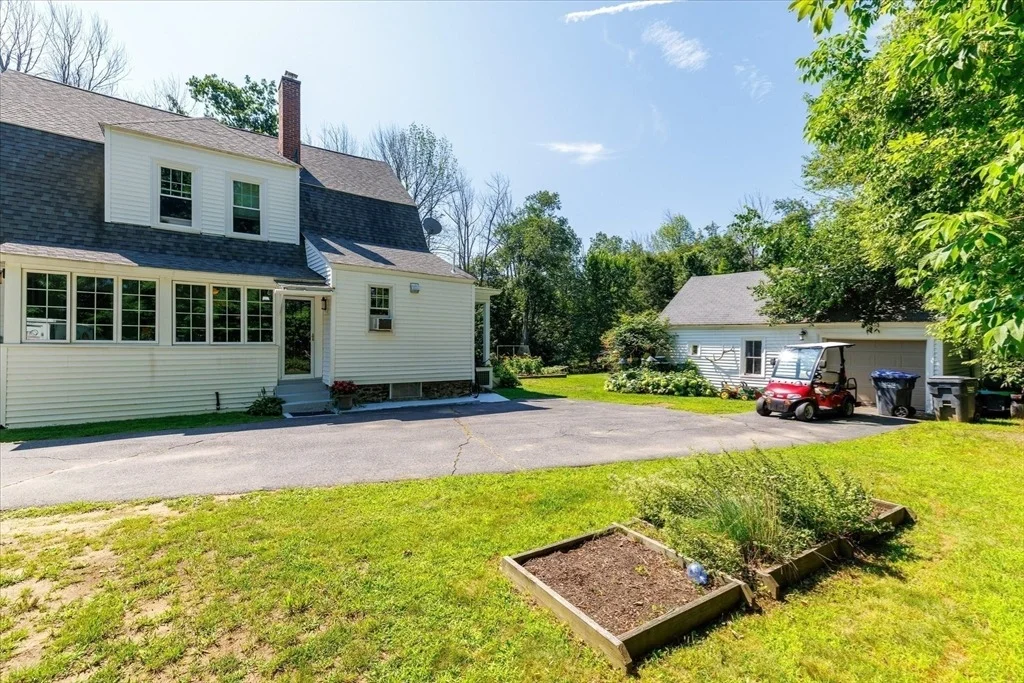 Photo of 260 Worcester Road