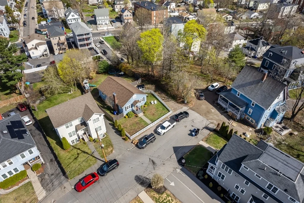 Photo of 28 Riverside Sq