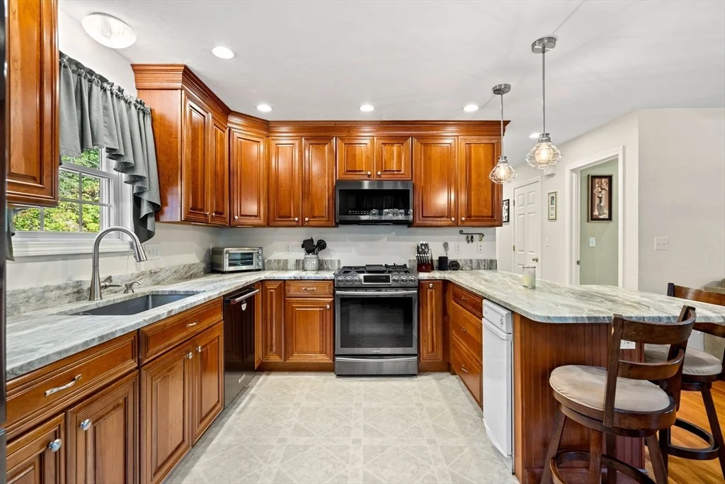 Photo of 228 Common Ln.