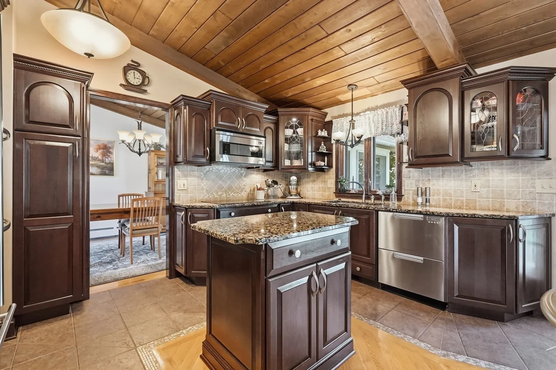 Photo of 105 Higher Brook Dr