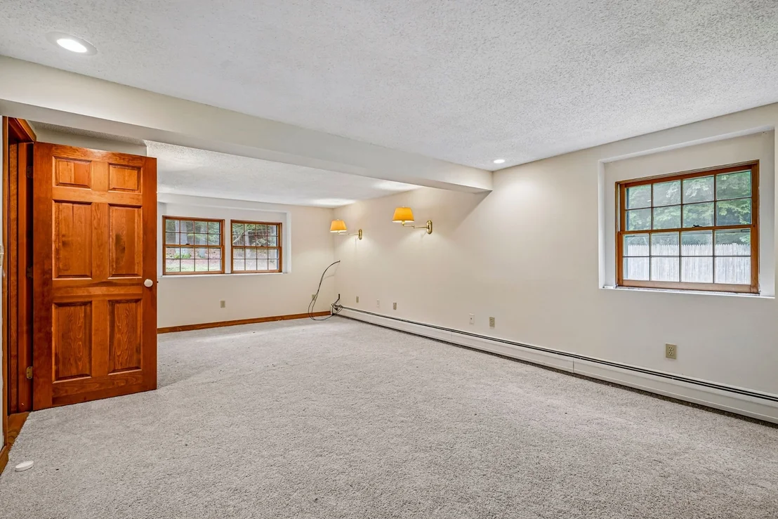 Photo of 35 Davidson Ave