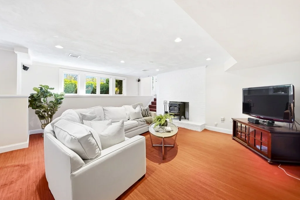 Photo of 98 Blossomcrest Rd