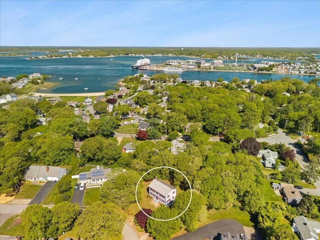 Photo of 30 Seabreeze Dr