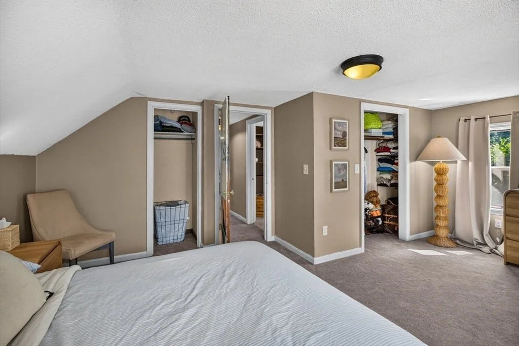 Photo of 20 Westernview Cir