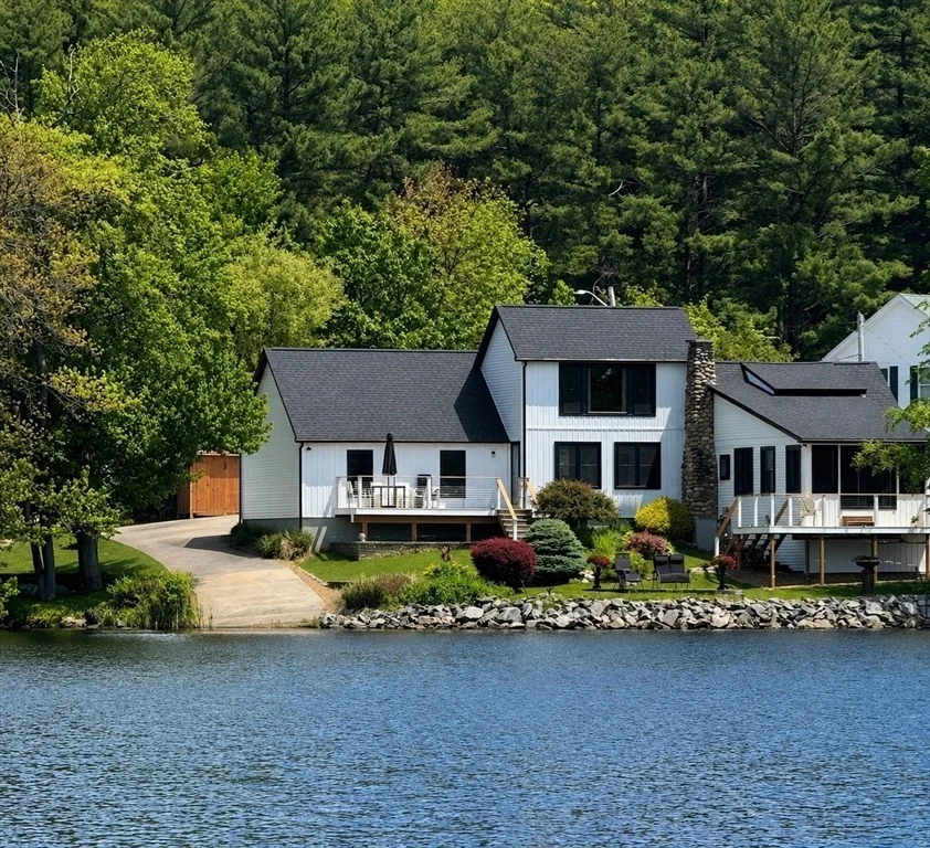 Photo of 48 Lambs Grove