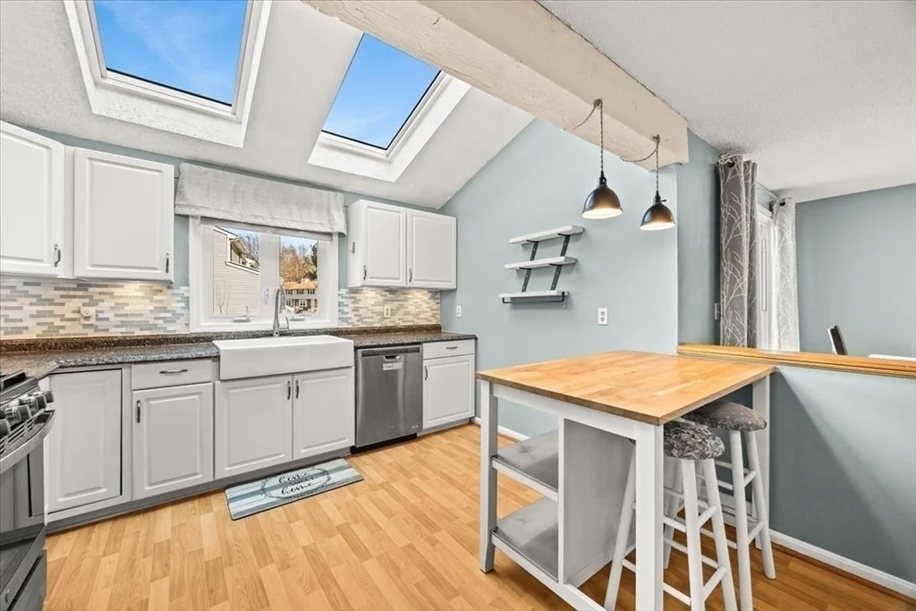 Photo of Unit 1 at 6 Robin Circle