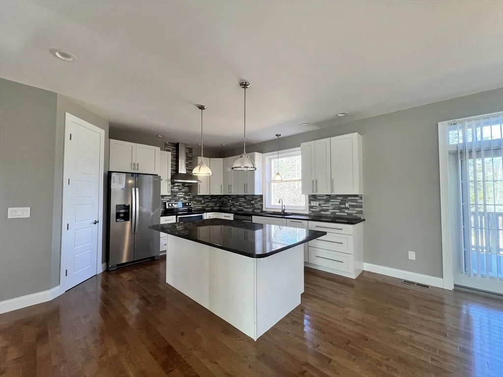 Photo of 465 Montgomery Rd