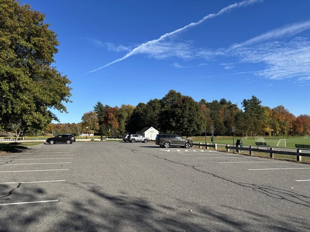 Photo of 5 Hawthorne Circle