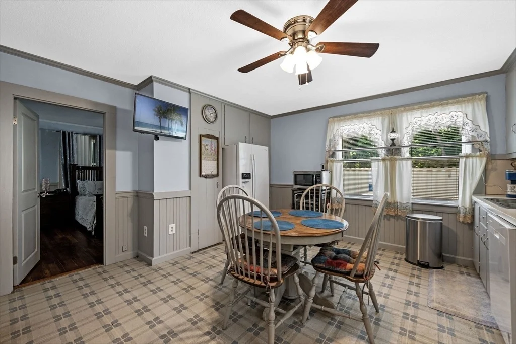 Photo of 123 Forest St