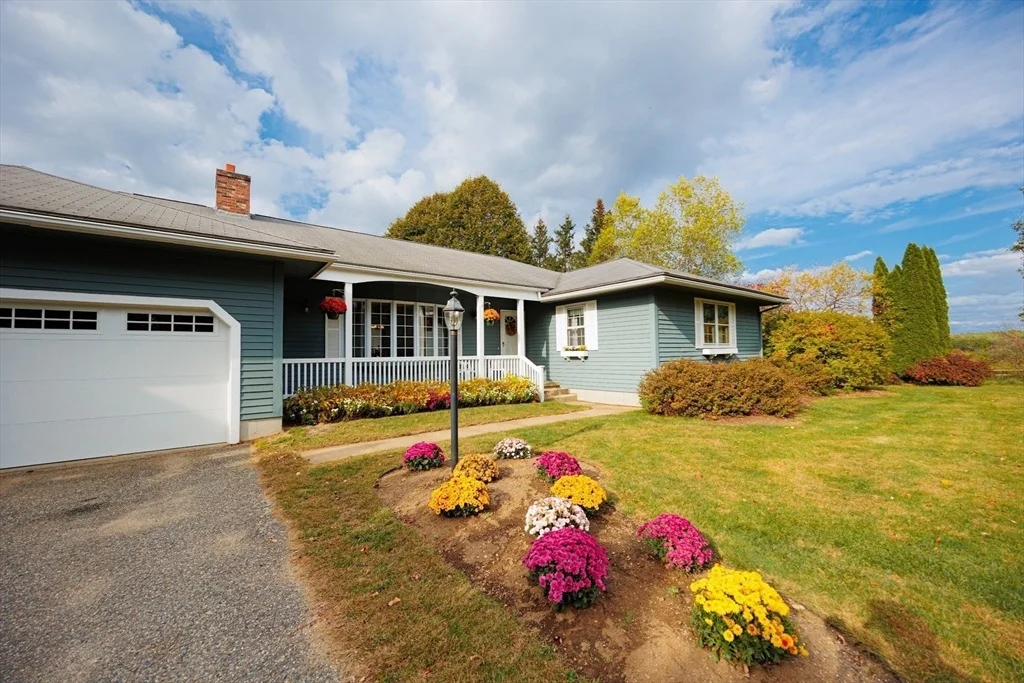 Photo of 621 Woods Road