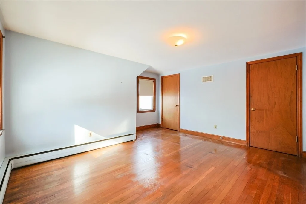 Photo of 70 Oak St.