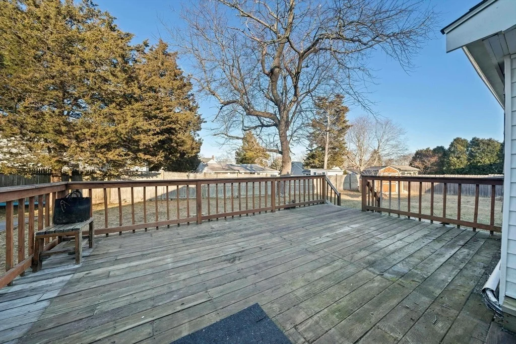 Photo of 20 Dundee Dr.