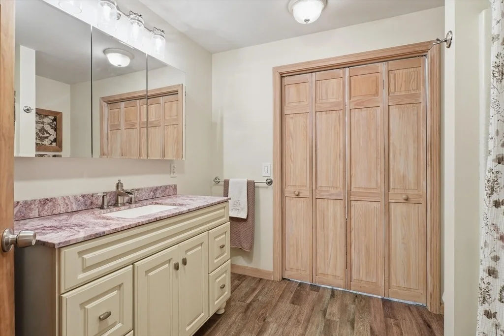 Photo of 8 Searle St