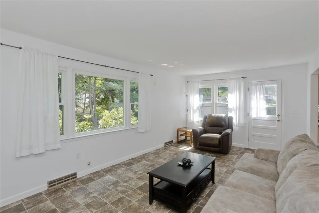 Photo of 271 Brookwood Drive