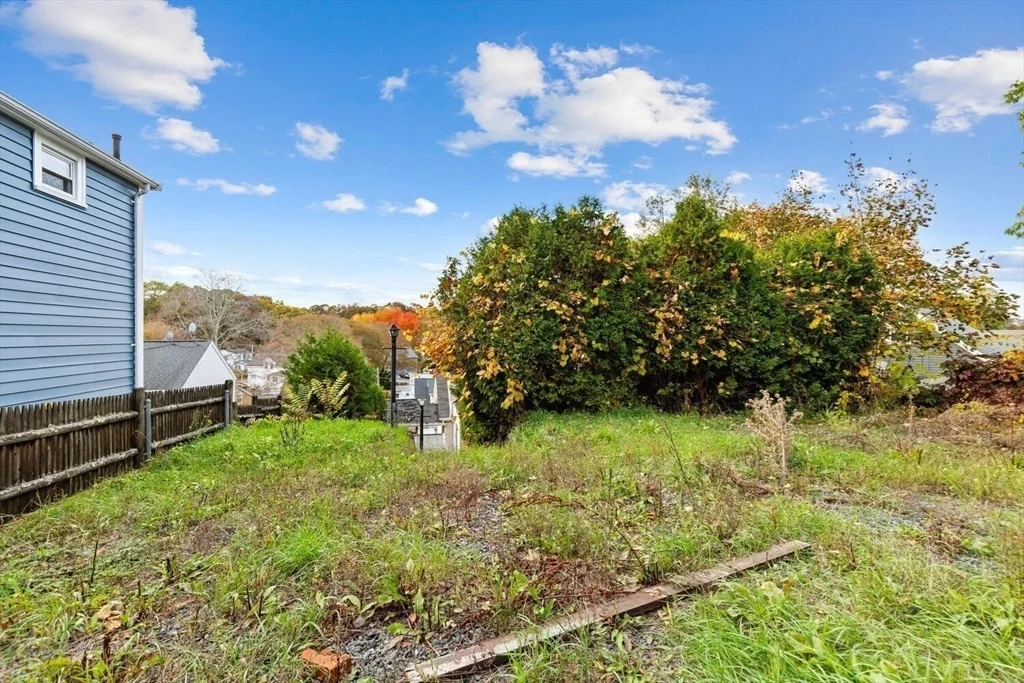 Photo of 33 Springdale Ave