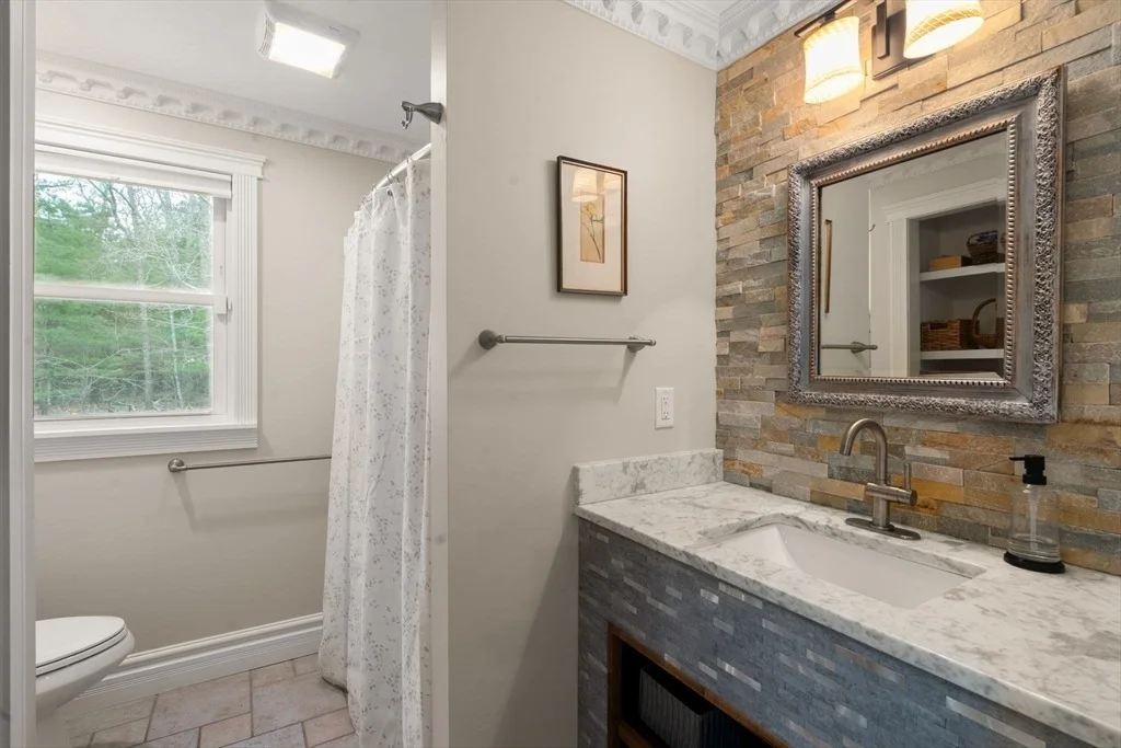Photo of 57 Fairhaven Ln