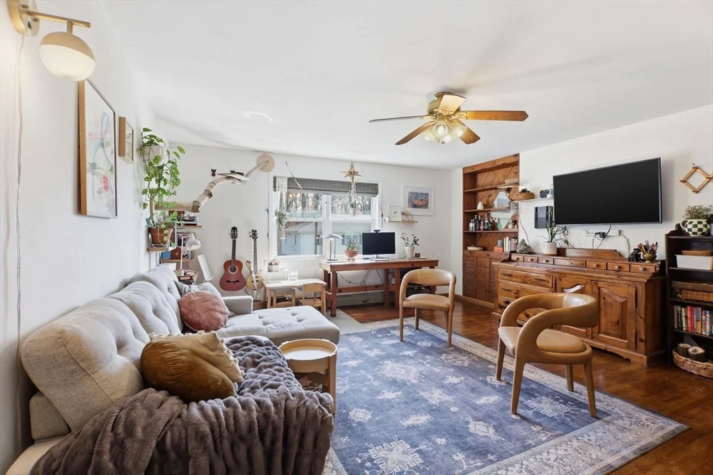 Photo of Unit C at 68 Colonial Cir
