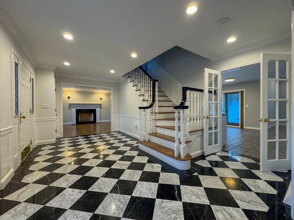 Photo of 84 White Birch Way