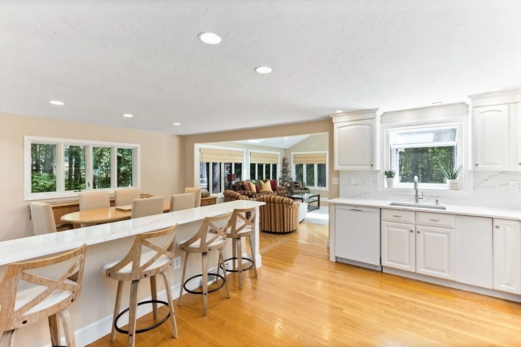 Photo of 15 Pond View Cir