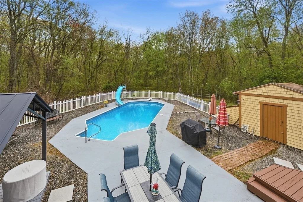 Photo of 35 Chestnut Dr