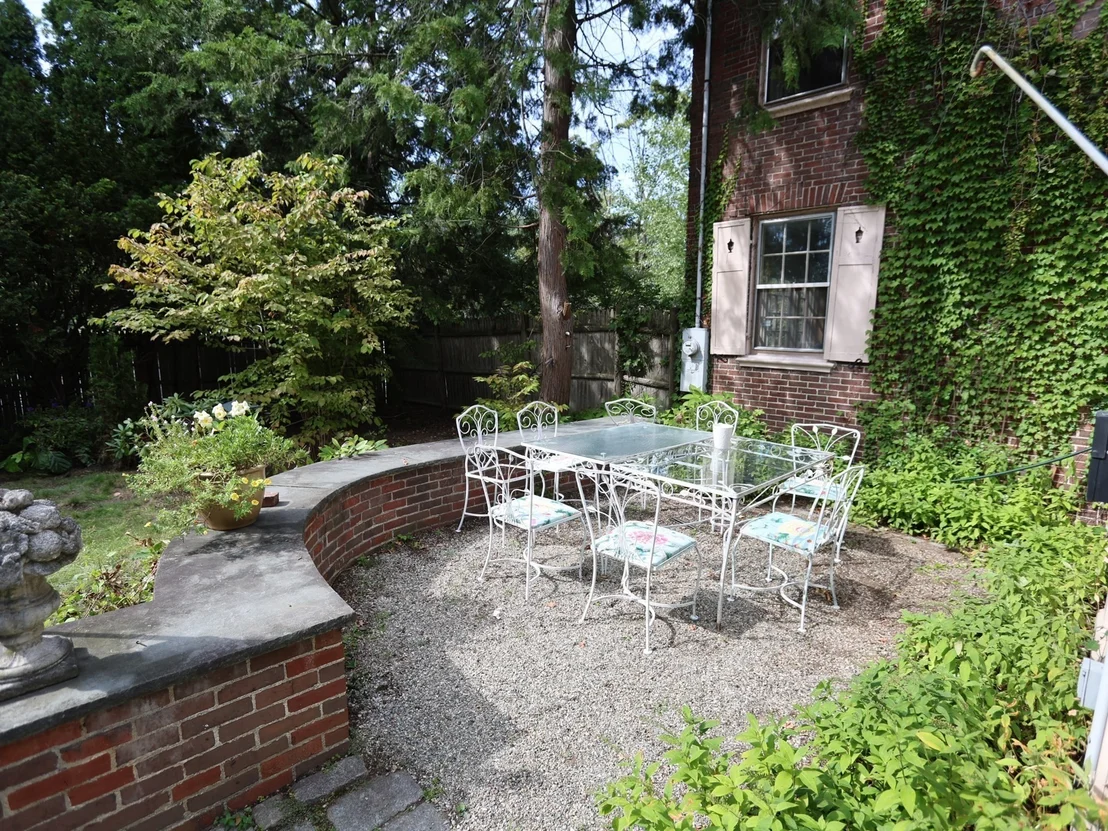 Photo of 112 Russell St