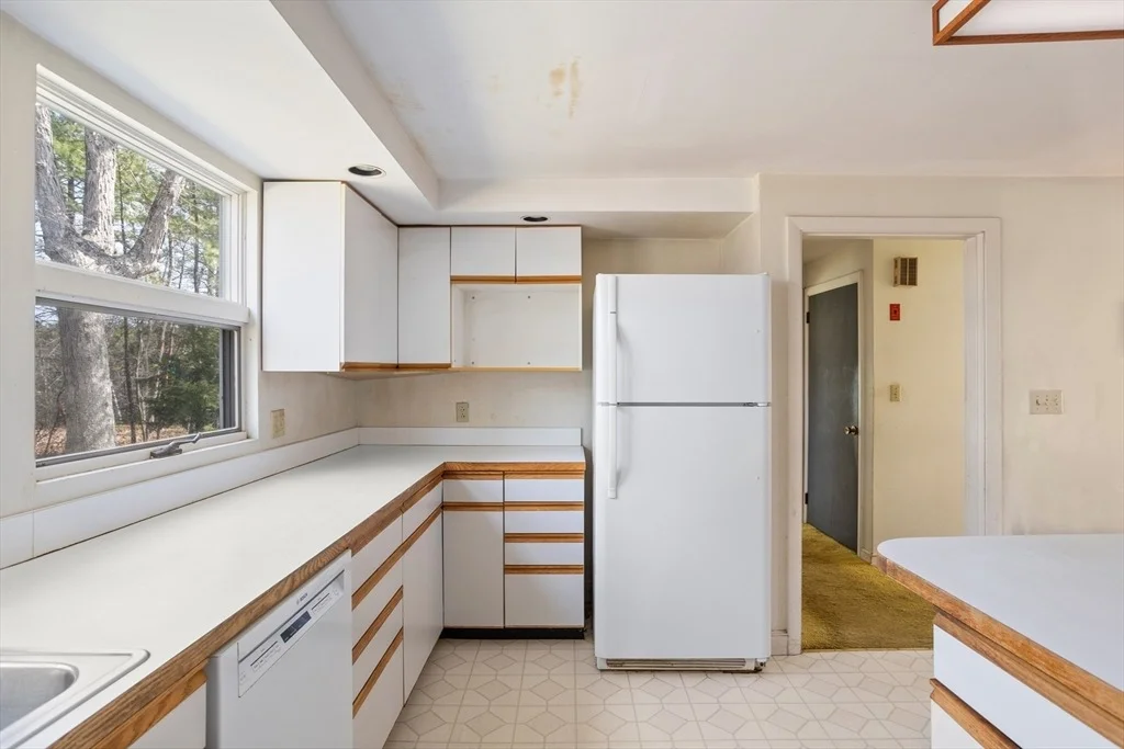 Photo of 88 Lakeview Rd