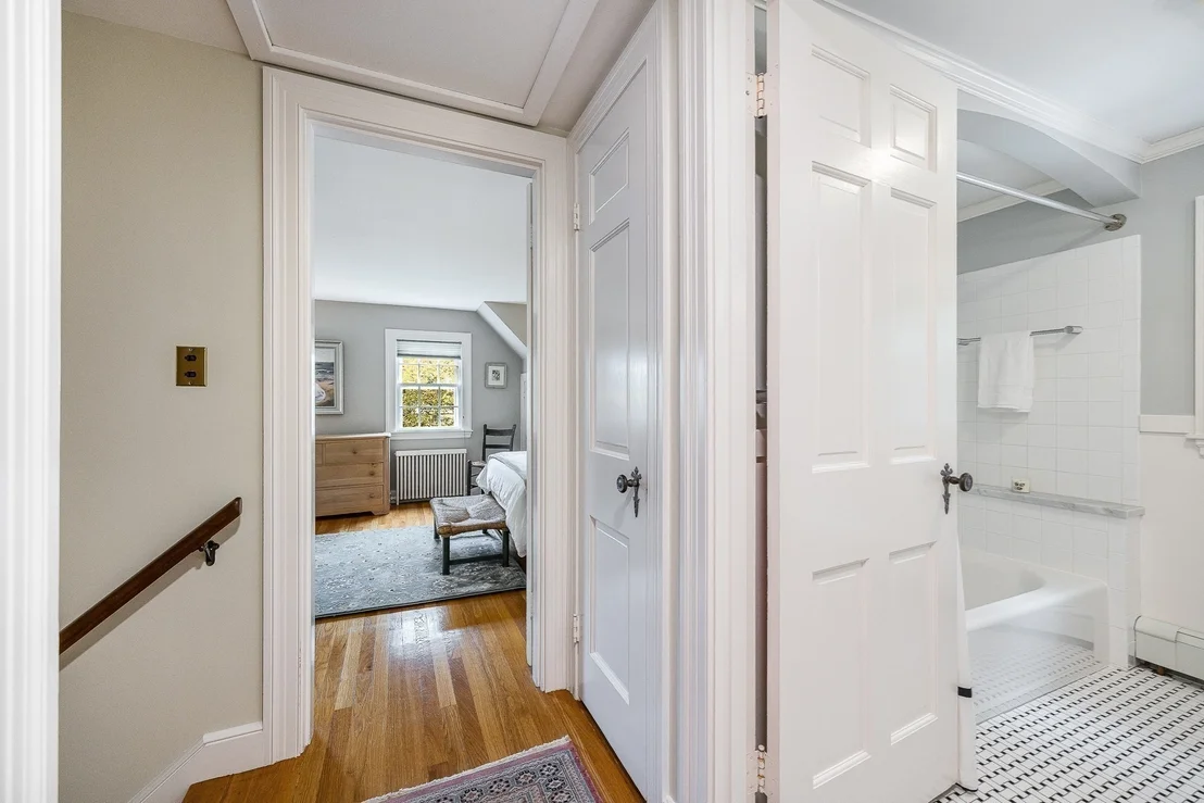 Photo of 21 Bond Street