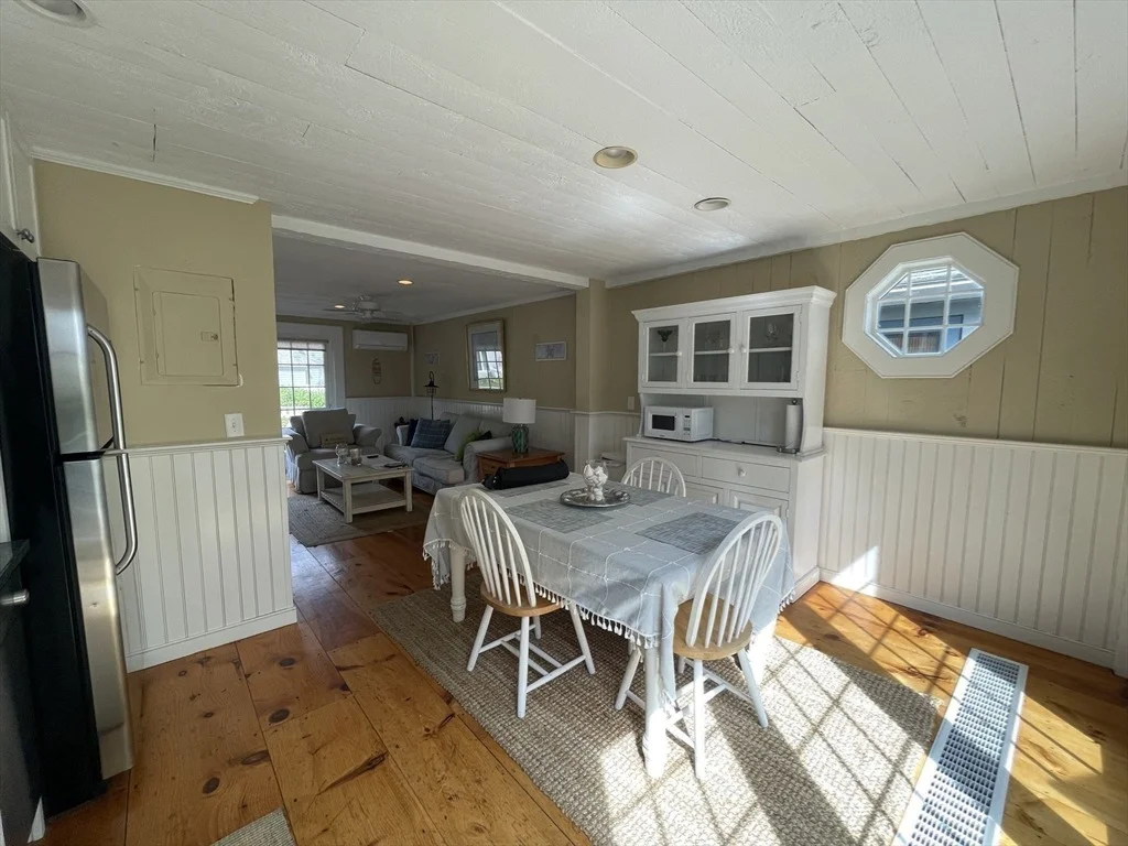 Photo of Unit 702 at 4 Colemans Way