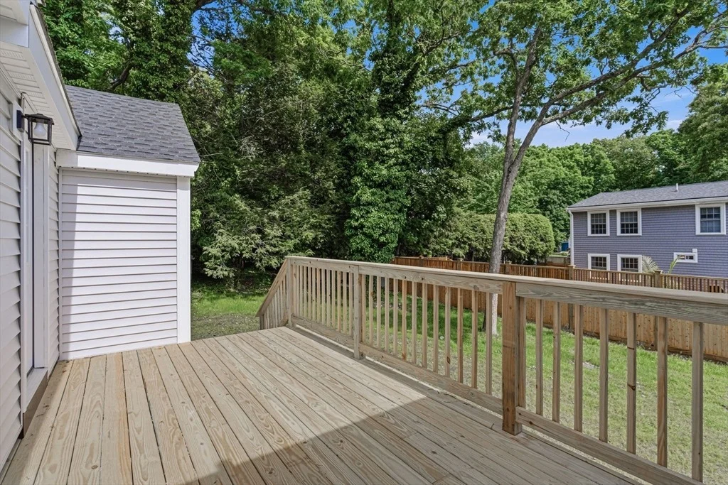 Photo of 95 Circle Dr