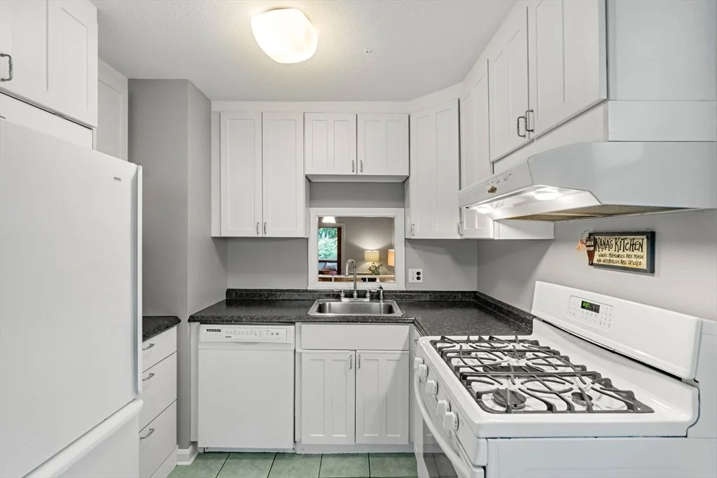 Photo of 18 Lincoln Park