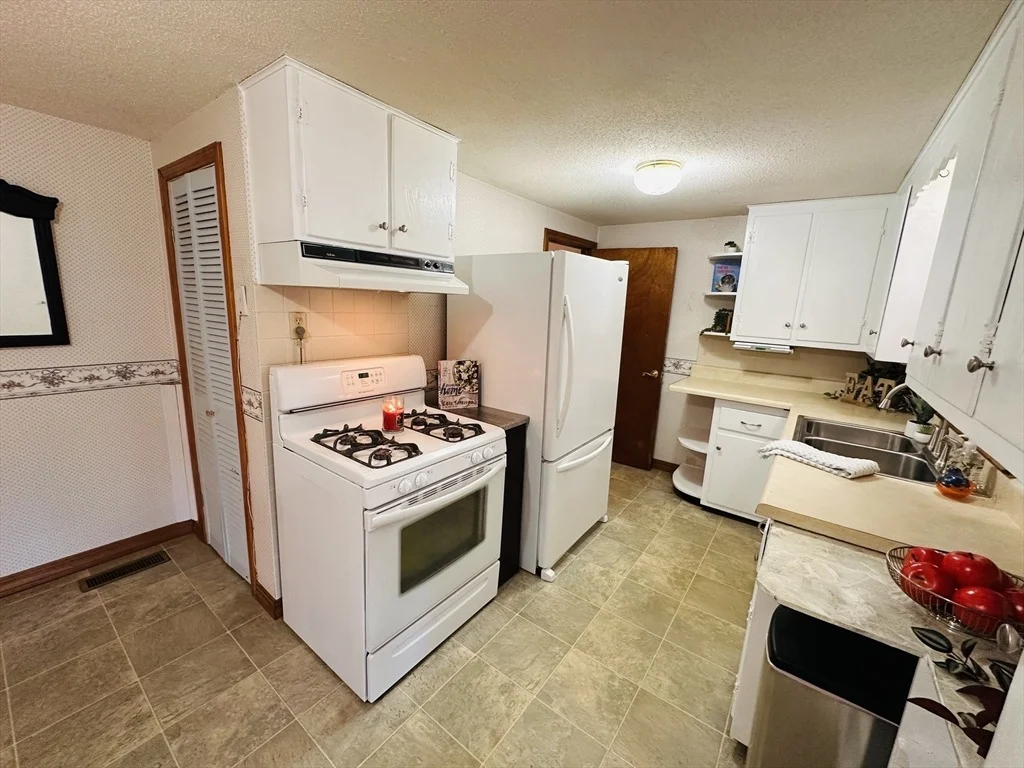 Photo of 41 Kerry Dr