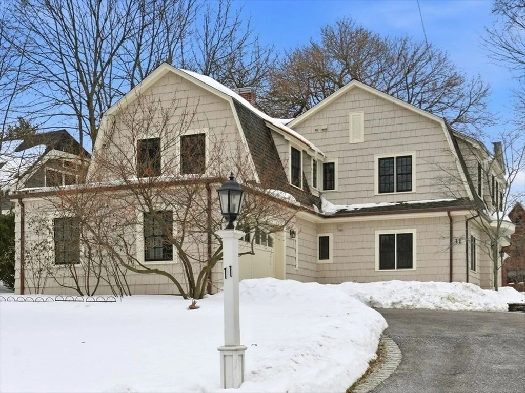 Photo of 11 Hillcrest Road