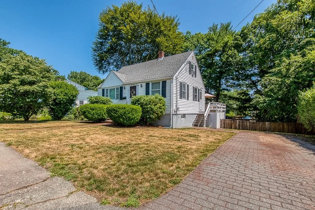Photo of 17 Lewis Drive