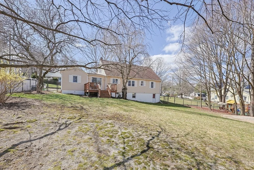 Photo of 76 Curtis Ave