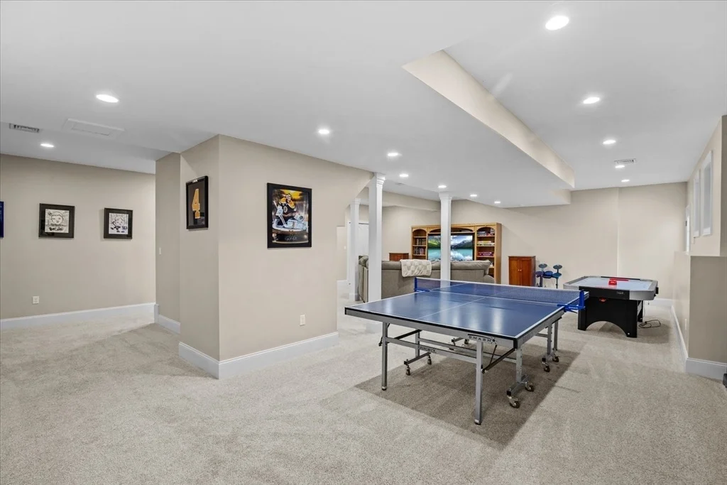 Photo of 71 Silver Fox Rd